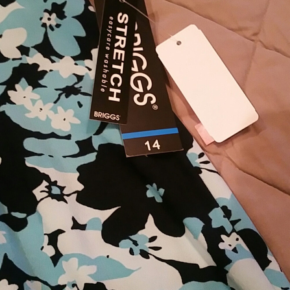 Skirt - Picture 3 of 4